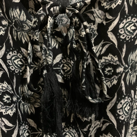 Black and White Floral Dress - Picture 4 of 4